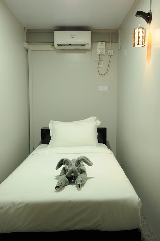 Space Boutique Hostel Yangon Ruang foto