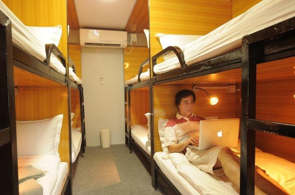 Space Boutique Hostel Yangon Bagian luar foto